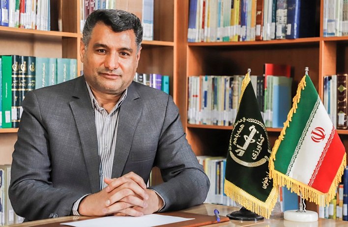 مهندس اکبری، مدیرعامل شرکت دان و علوفه شرق راهکار عبور از دو بحران کشور را ارائه کرد